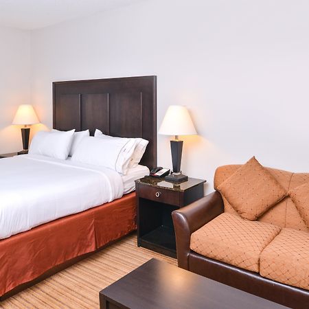 Holiday Inn Express Winston-Salem Medical Ctr Area Bagian luar foto