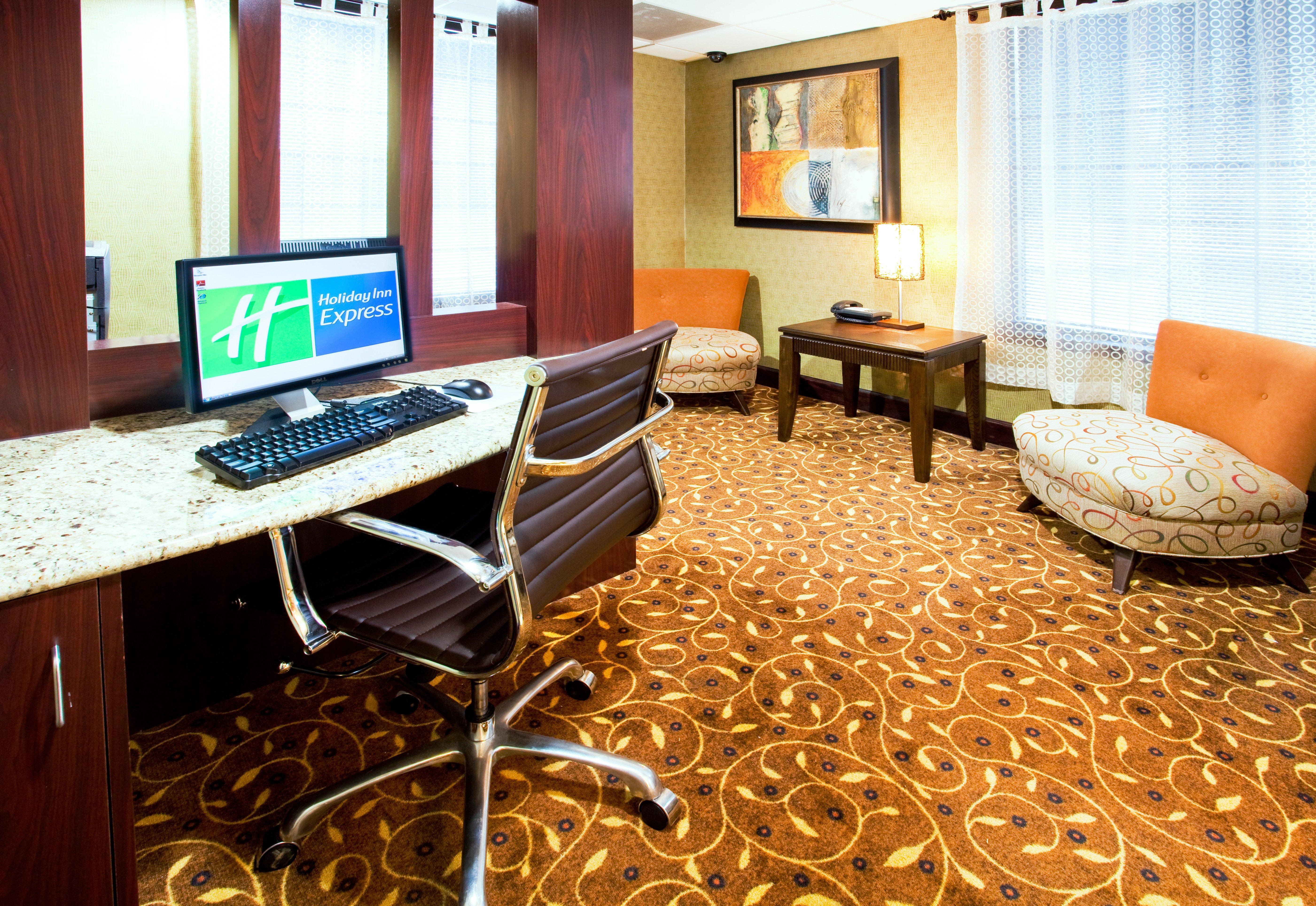 Holiday Inn Express Winston-Salem Medical Ctr Area Bagian luar foto