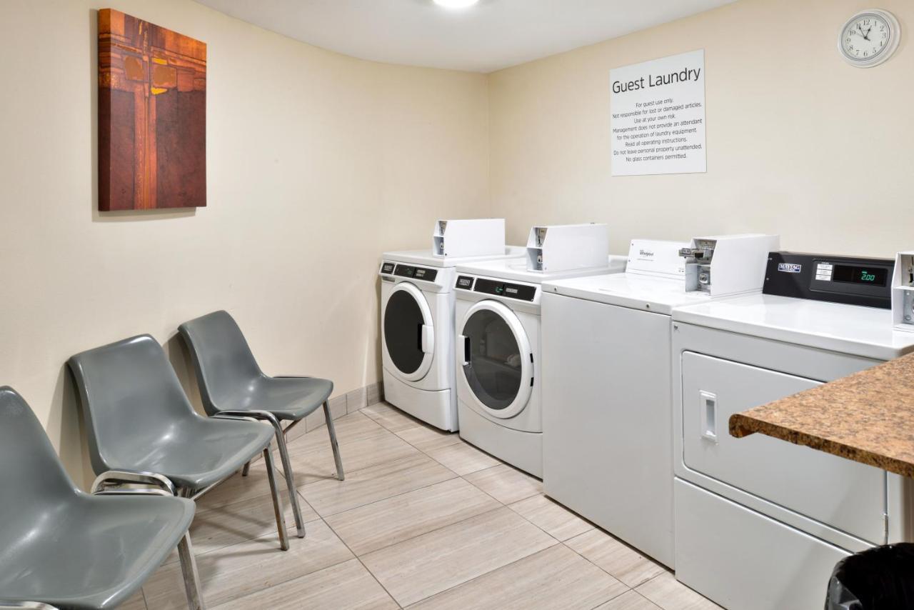 Holiday Inn Express Winston-Salem Medical Ctr Area Bagian luar foto