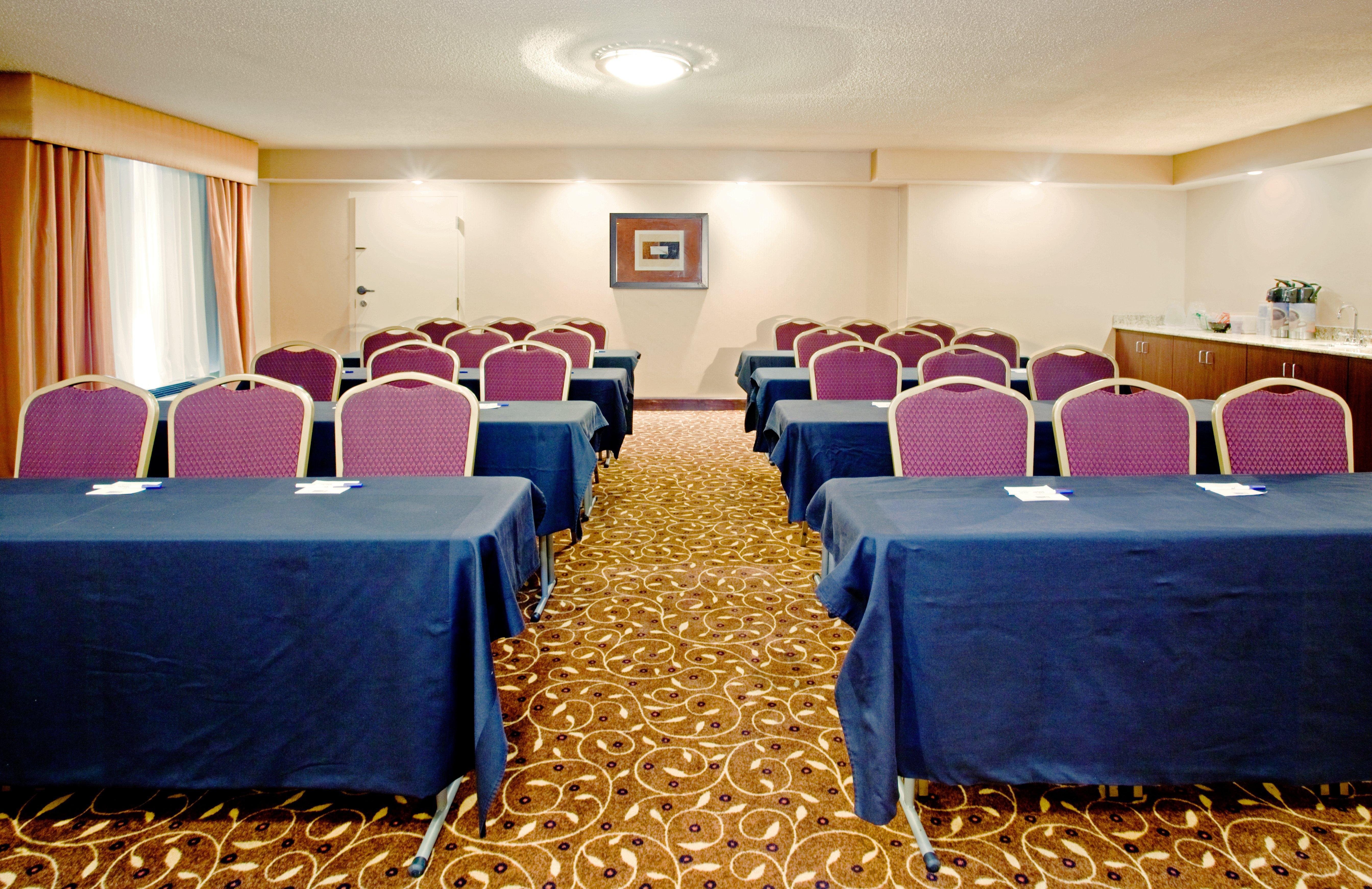 Holiday Inn Express Winston-Salem Medical Ctr Area Bagian luar foto