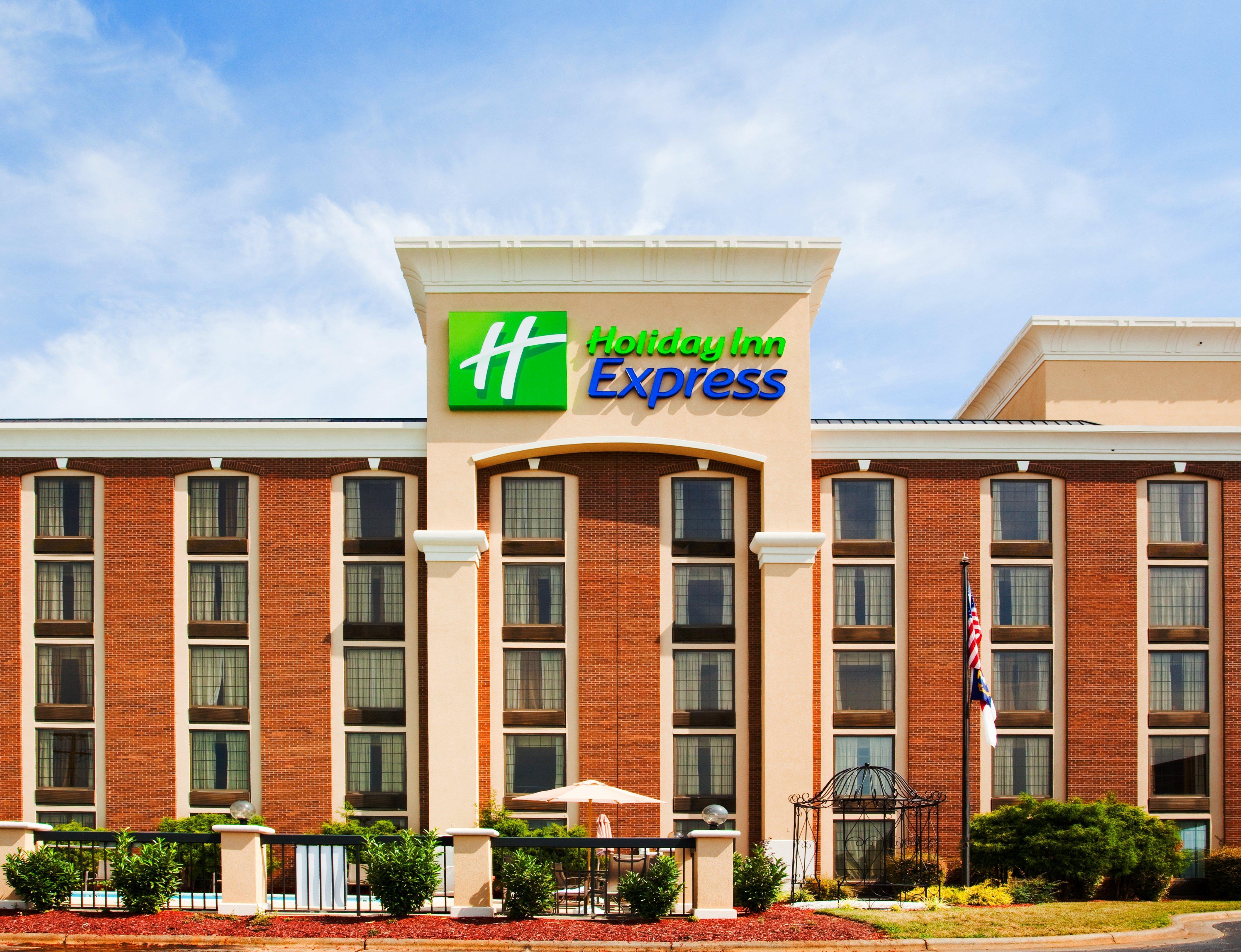 Holiday Inn Express Winston-Salem Medical Ctr Area Bagian luar foto